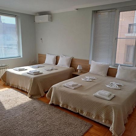 Guest Rooms Deva Burgas Ngoại thất bức ảnh