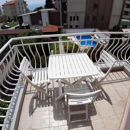 Guest Rooms Deva Burgas Ngoại thất bức ảnh