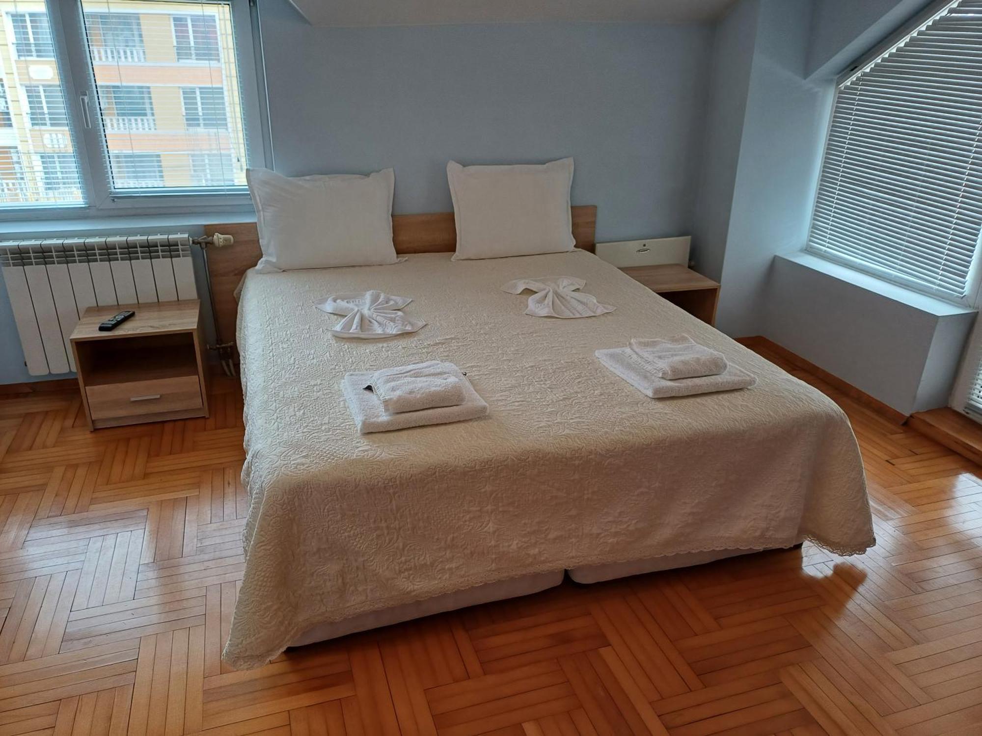 Guest Rooms Deva Burgas Ngoại thất bức ảnh