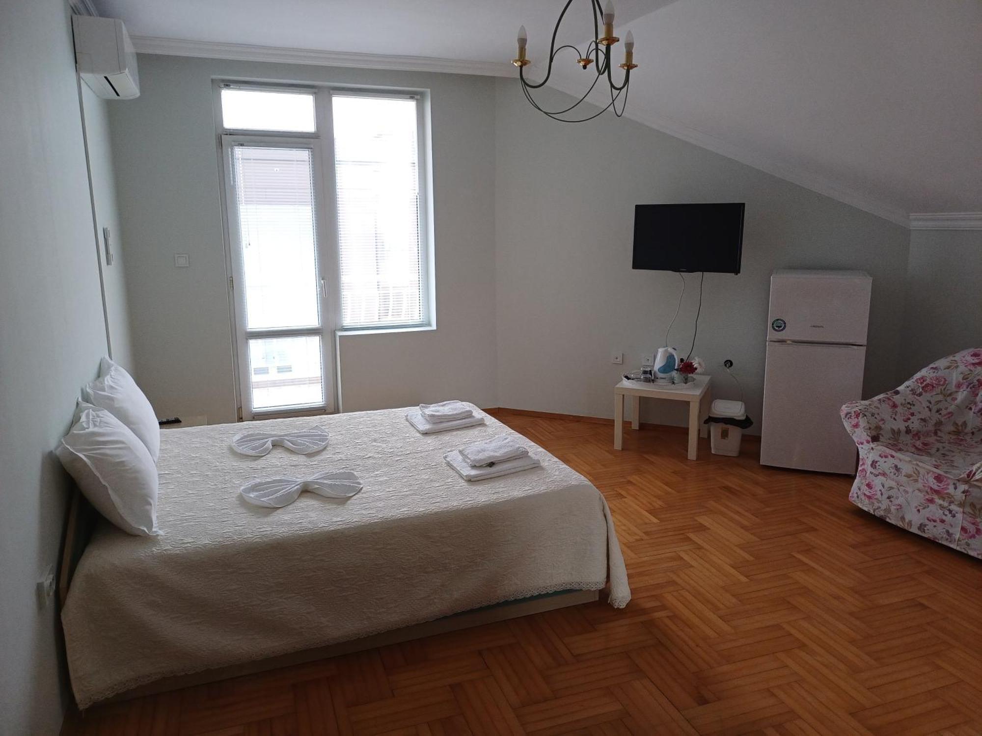 Guest Rooms Deva Burgas Ngoại thất bức ảnh