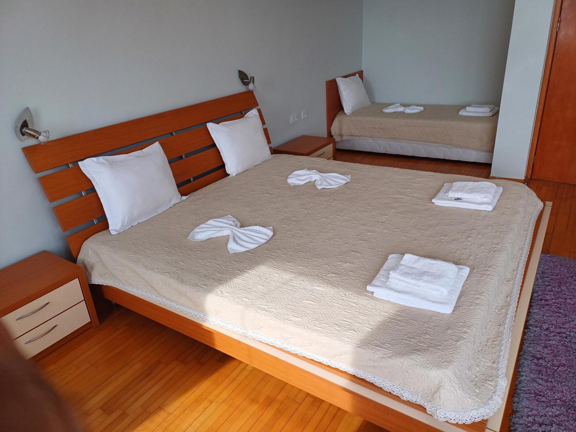 Guest Rooms Deva Burgas Ngoại thất bức ảnh