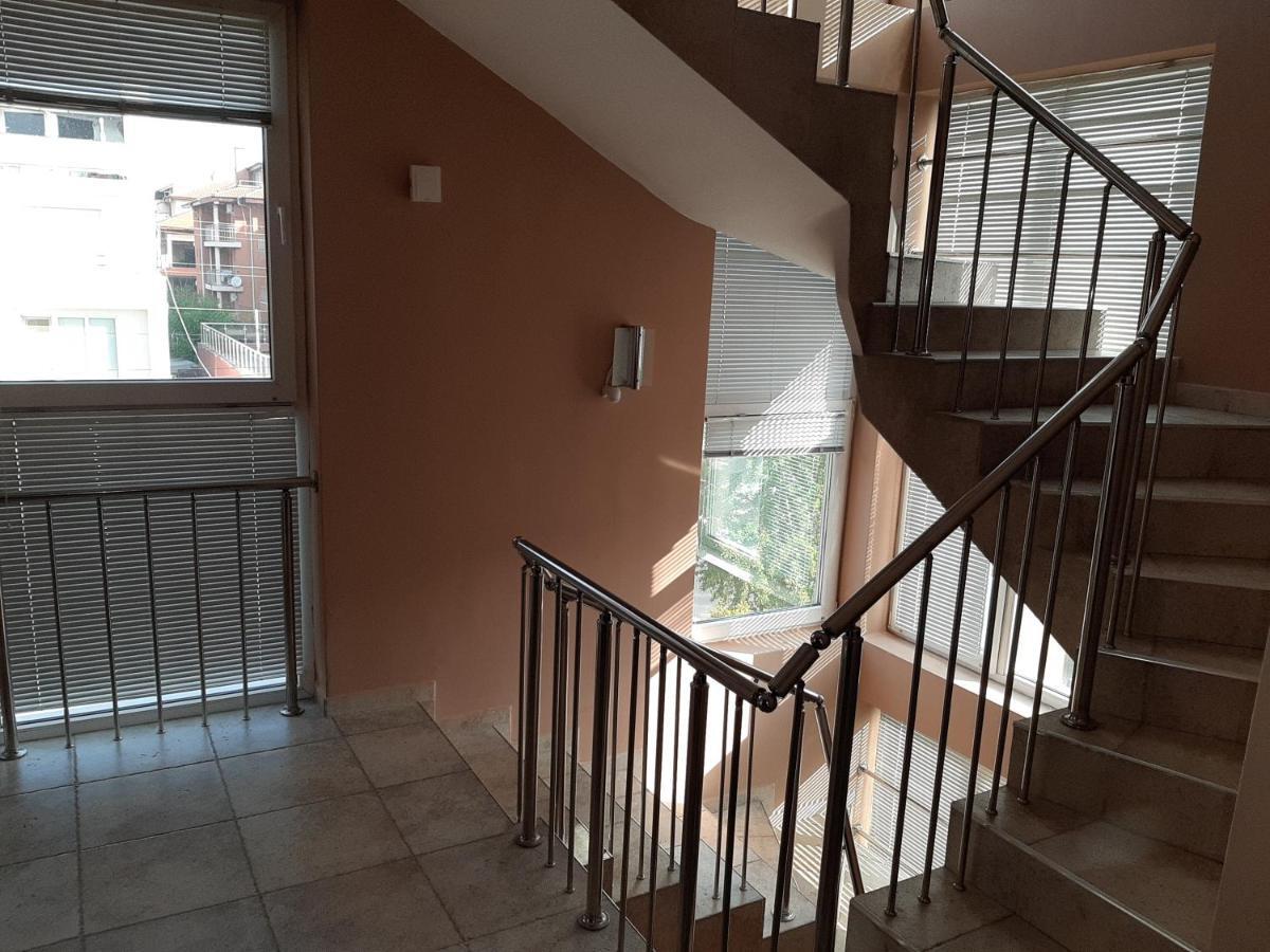 Guest Rooms Deva Burgas Ngoại thất bức ảnh